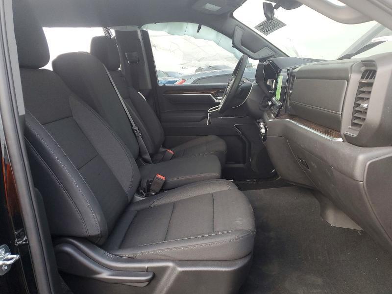 2025 GMC Sierra K1500 Elevation