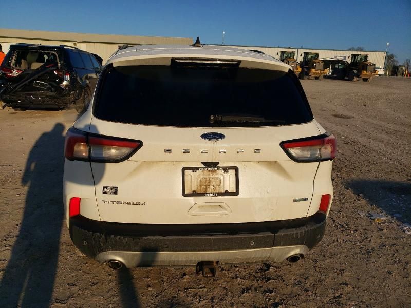 2020 Ford Escape Titanium