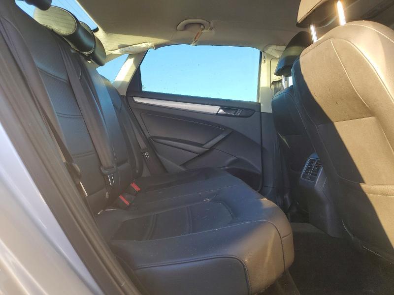 2013 Volkswagen Passat se
