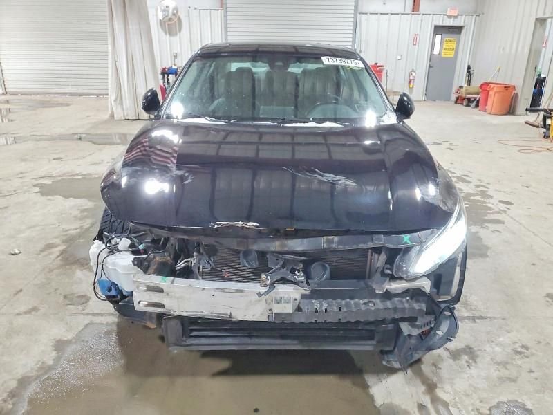 2020 Nissan Altima sr