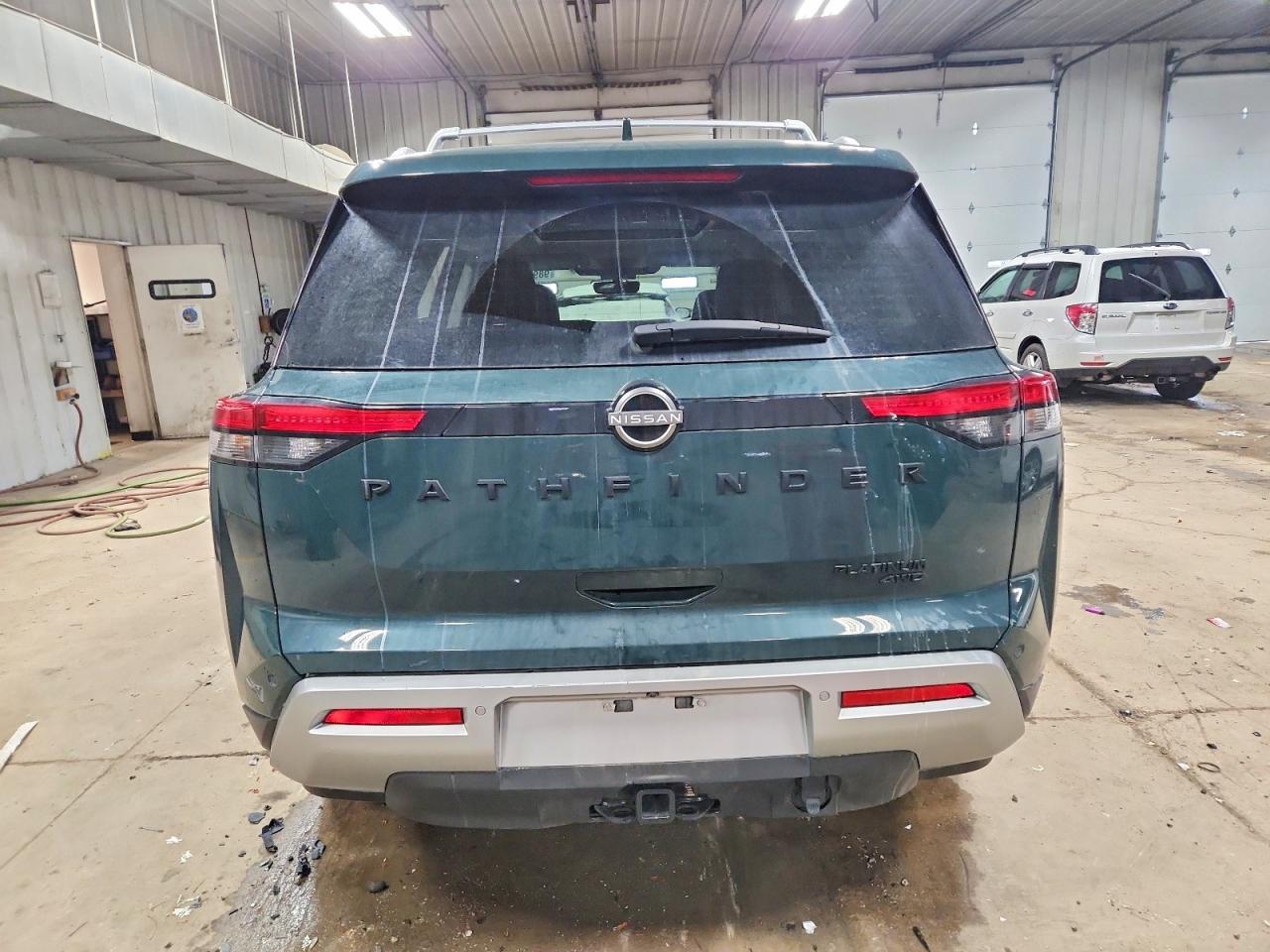 2024 Nissan Pathfinder Platinum