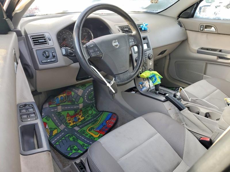 2005 Volvo V50 2.4i