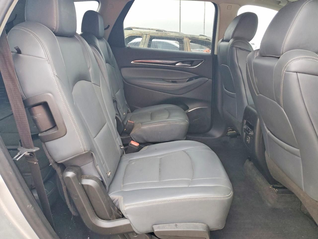 2020 Buick Enclave Essence