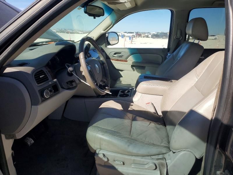 2010 Chevrolet Suburban C1500 lt