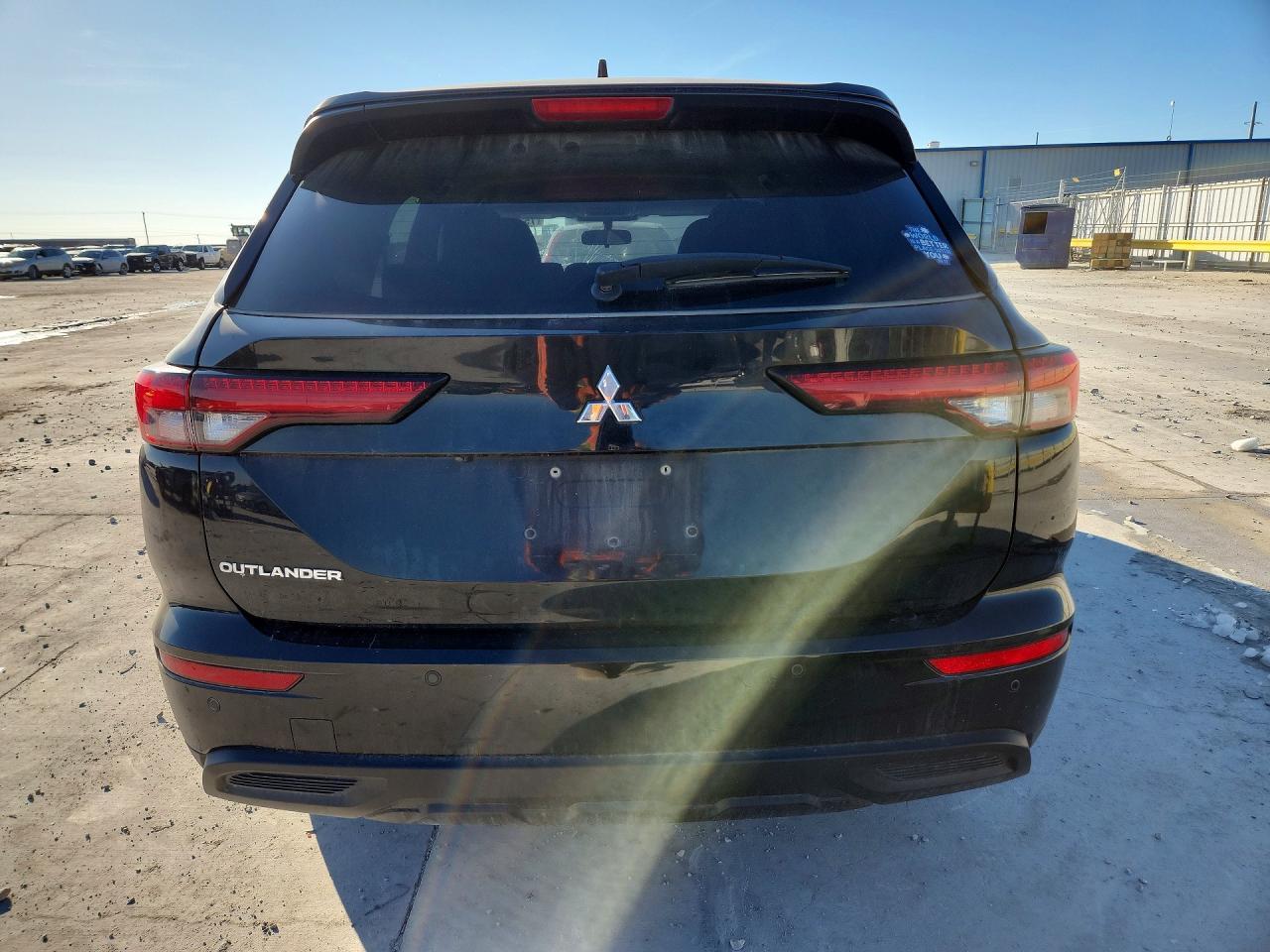2022 Mitsubishi Outlander es
