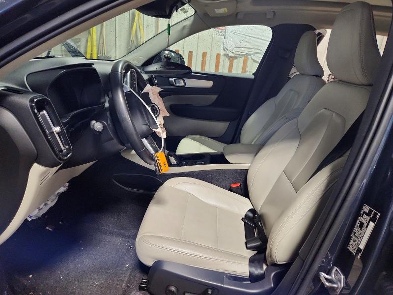 2021 Volvo Xc40 T5 Momentum