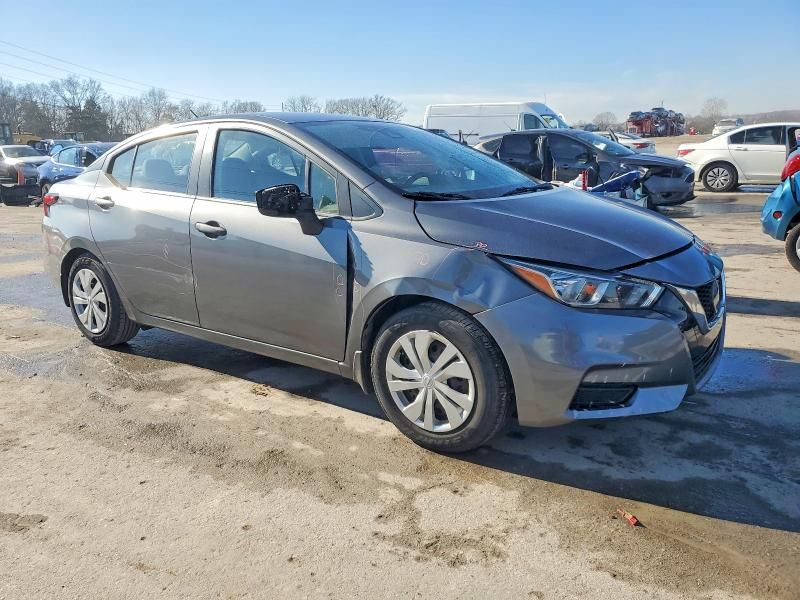 2020 Nissan Versa s