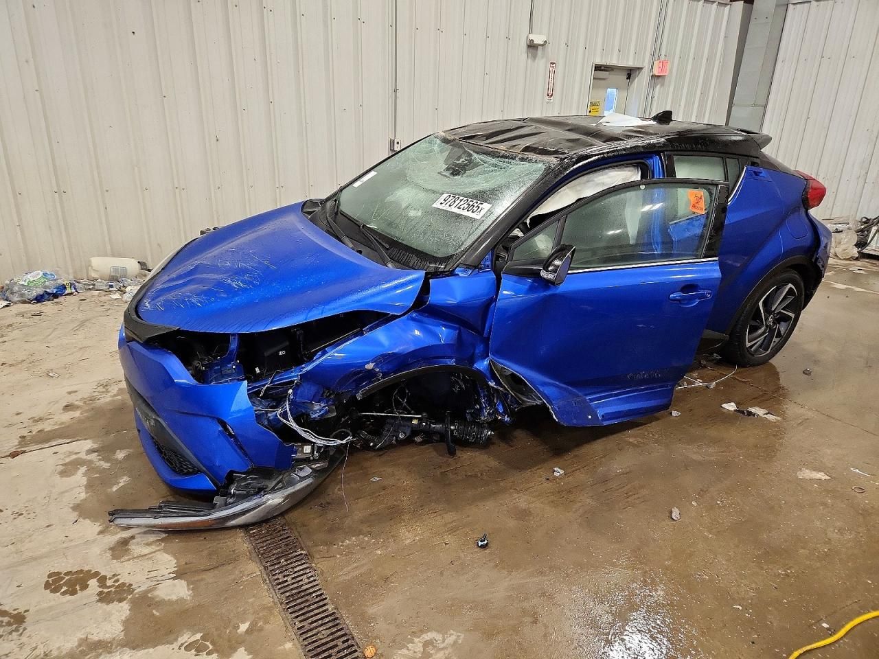 2021 Toyota C-hr xle