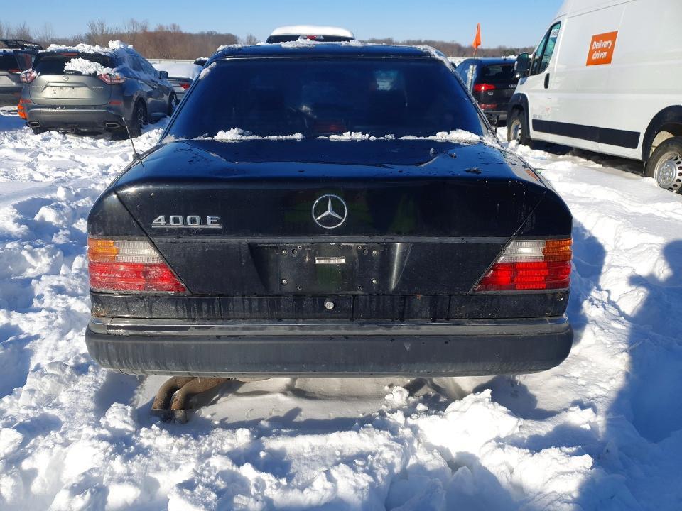1992 Mercedes-Benz 400 e