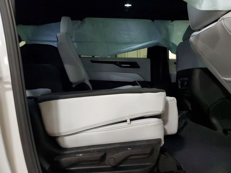 2025 Chevrolet Suburban K1500 Premier