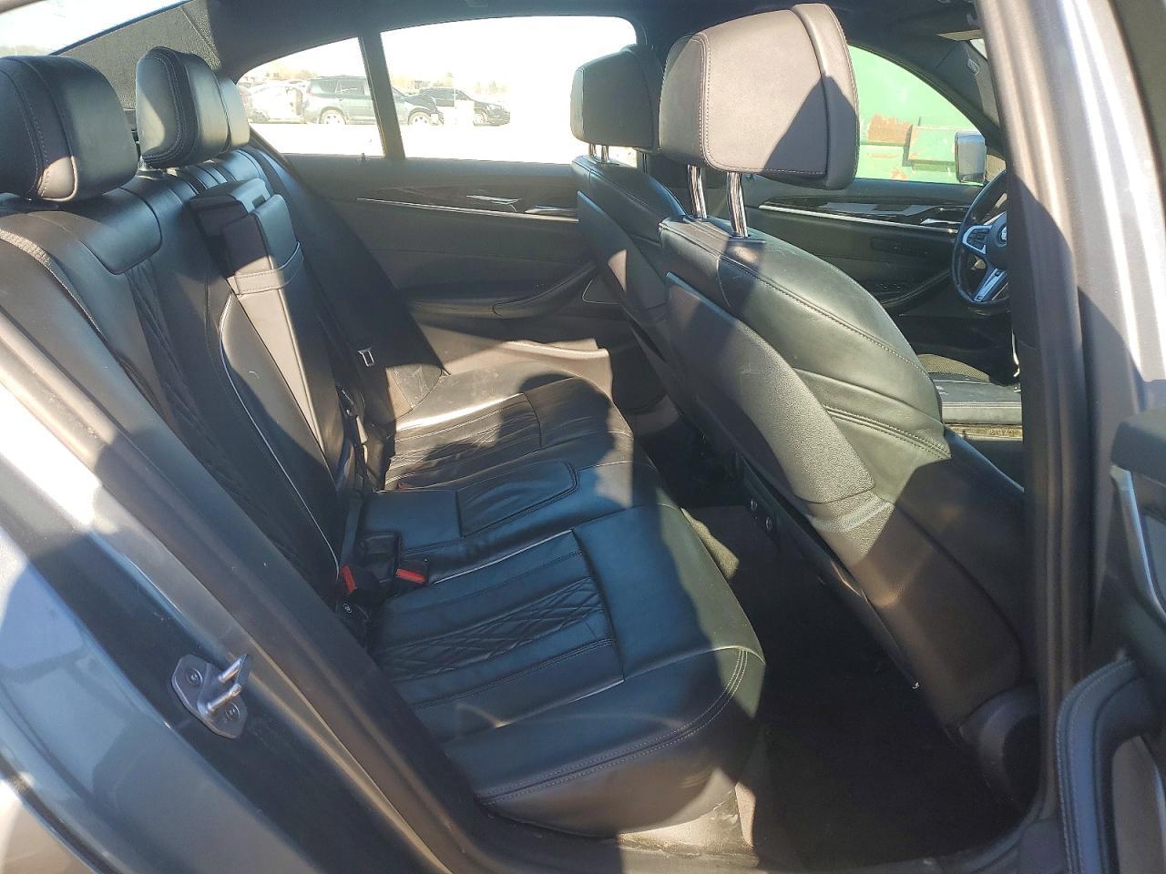 2018 BMW 530 xi