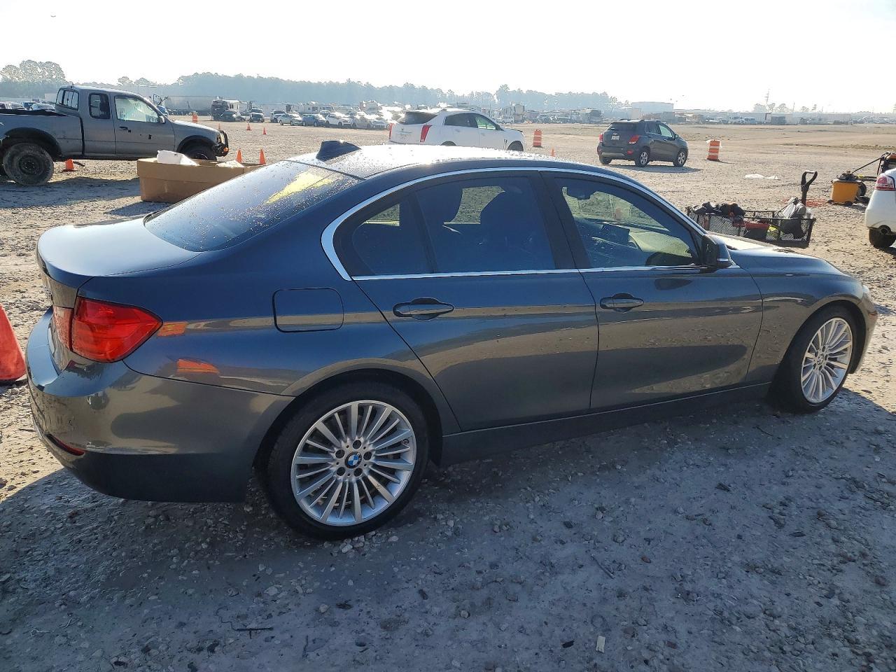 2013 BMW 328 i