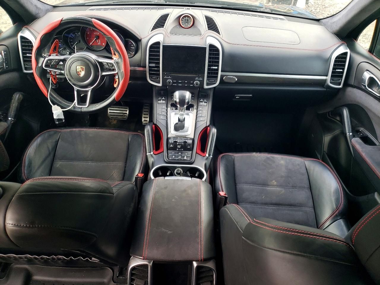 2017 Porsche Cayenne gts