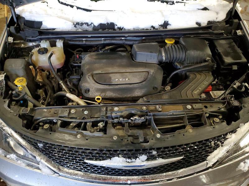2018 Chrysler Pacifica Touring l