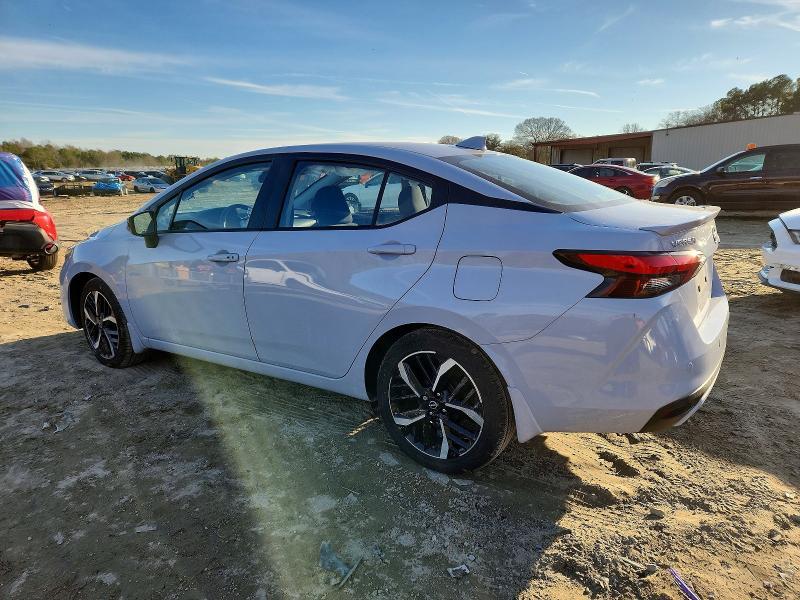 2025 Nissan Versa sr