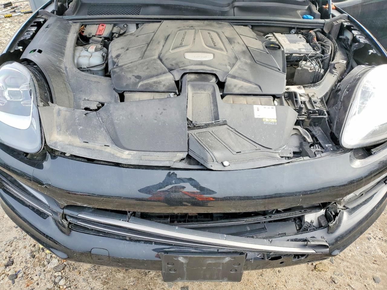 2023 Porsche Cayenne Base