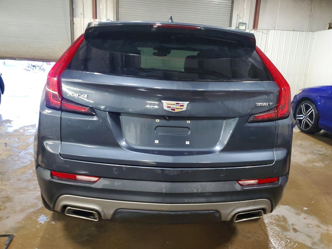 2021 Cadillac XT4 Premium Luxury