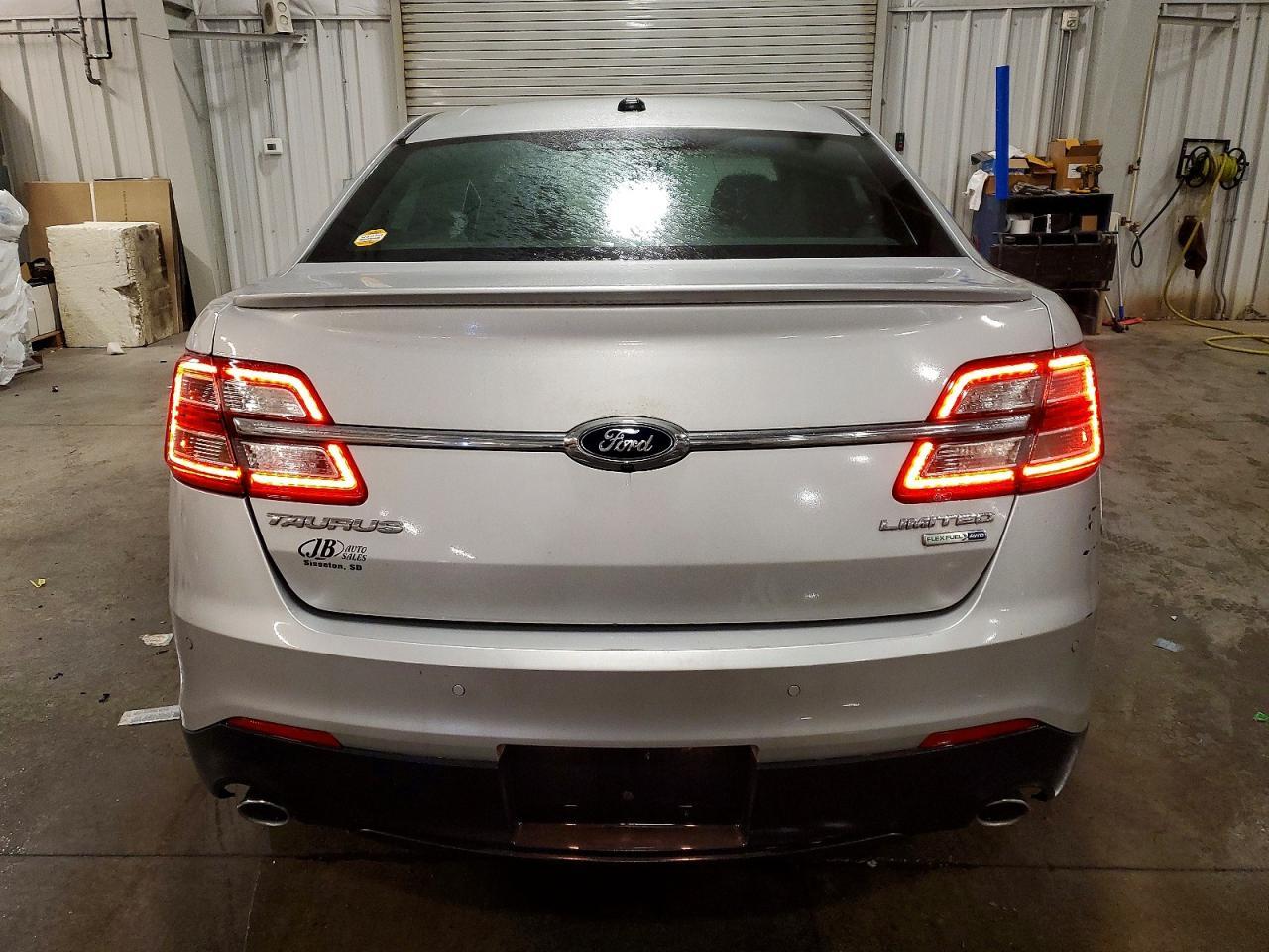 2017 Ford Taurus Limited