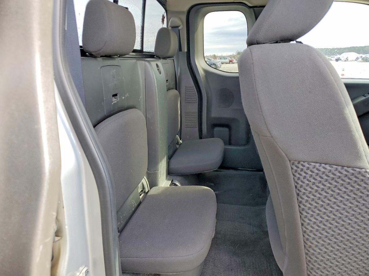 2018 Nissan Frontier SV V6