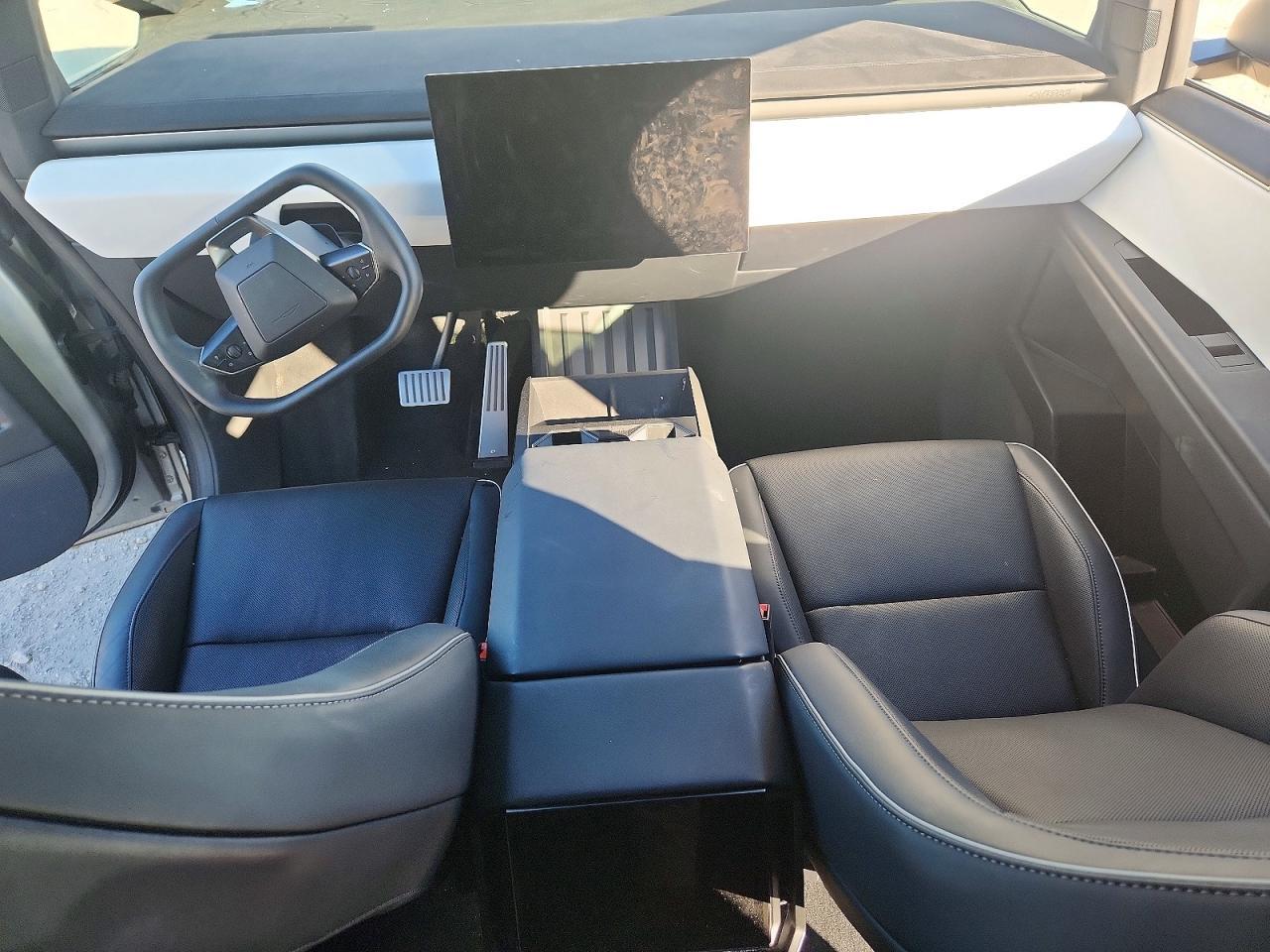 2025 Tesla Cybertruck