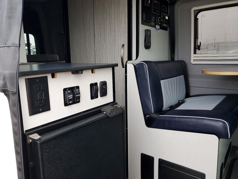 2021 Mercedes-Benz Sprinter 2500