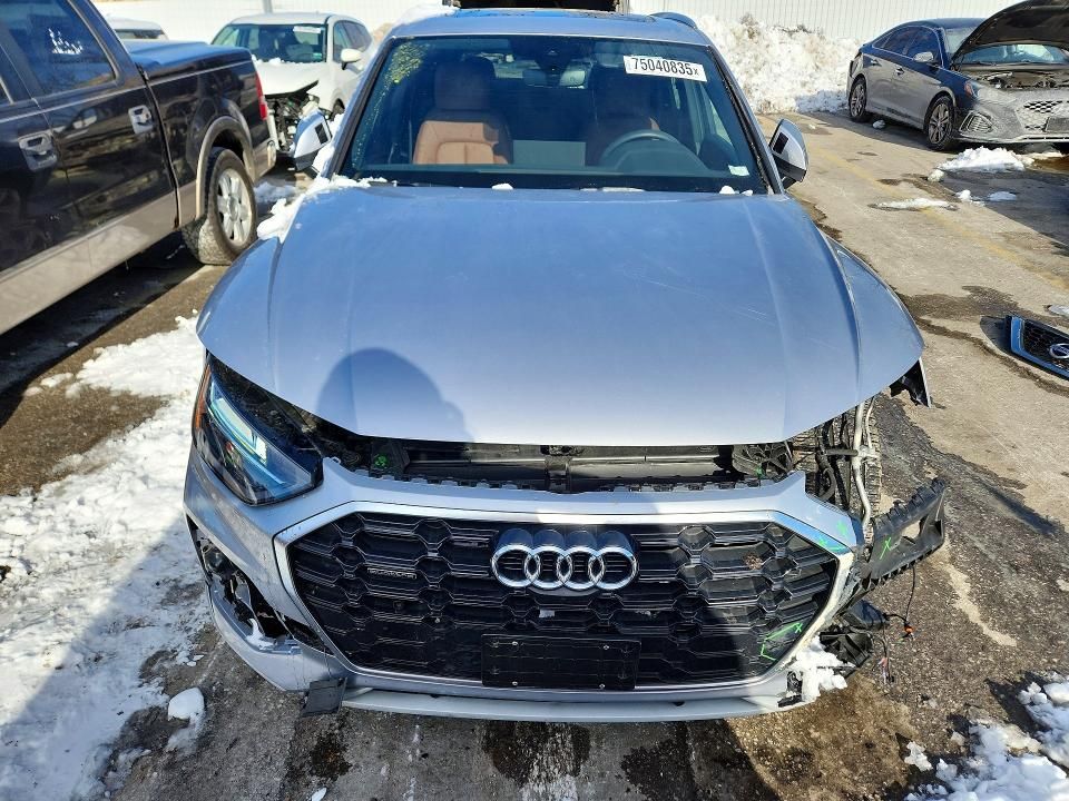 2022 Audi Q5 Premium Plus 45