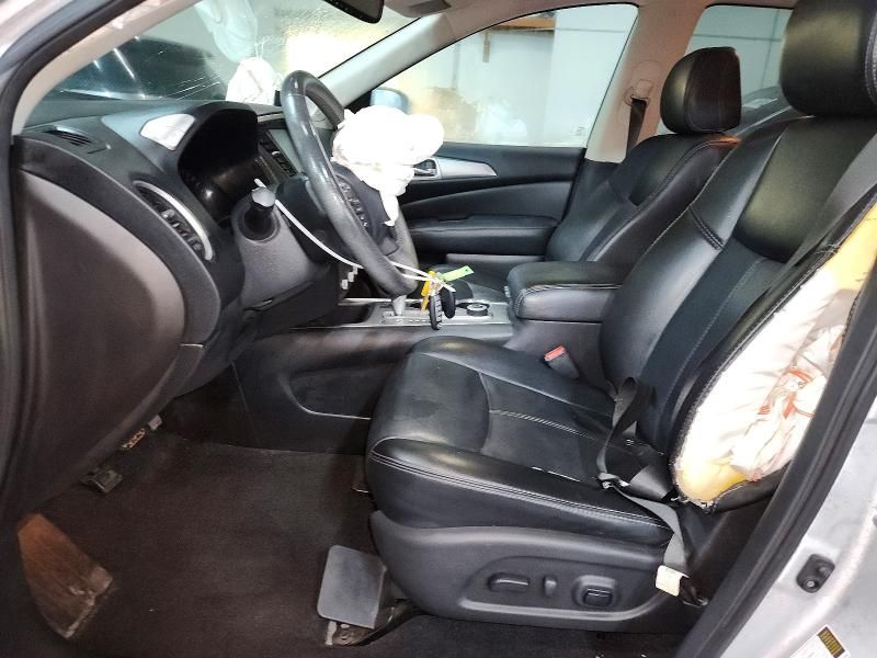 2017 Nissan Pathfinder sl