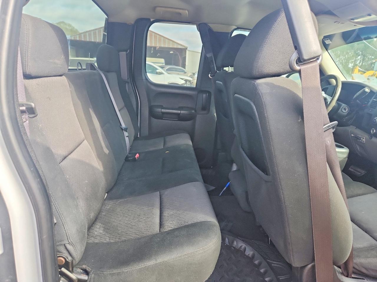 2011 Chevrolet Silverado C1500 LS