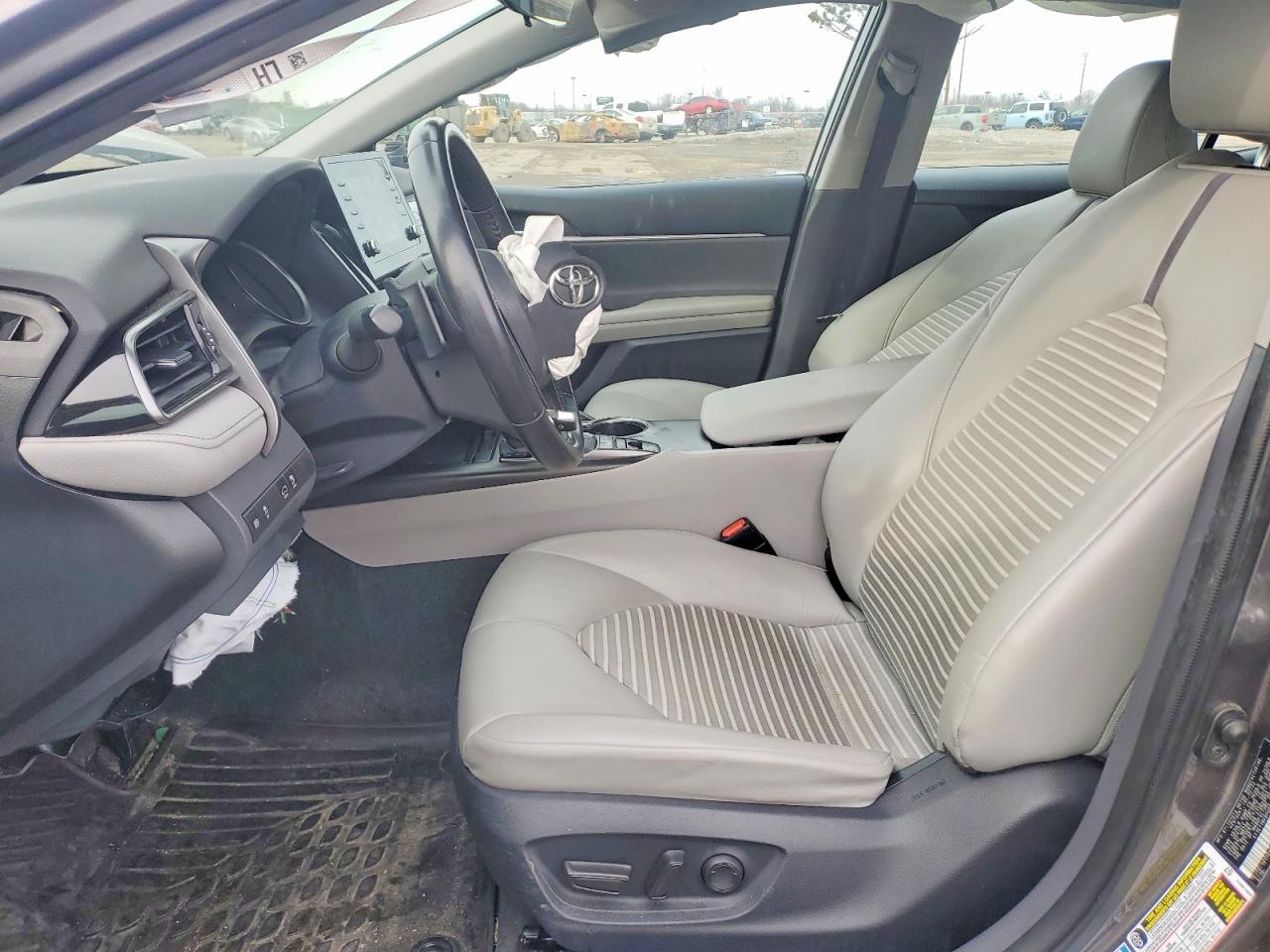 2023 Toyota Camry se Night Shade