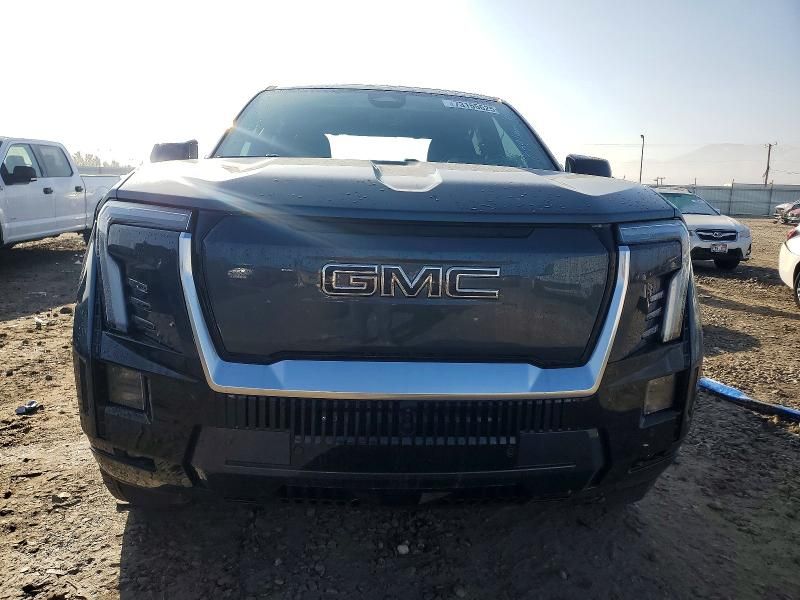 2025 GMC Sierra Denali