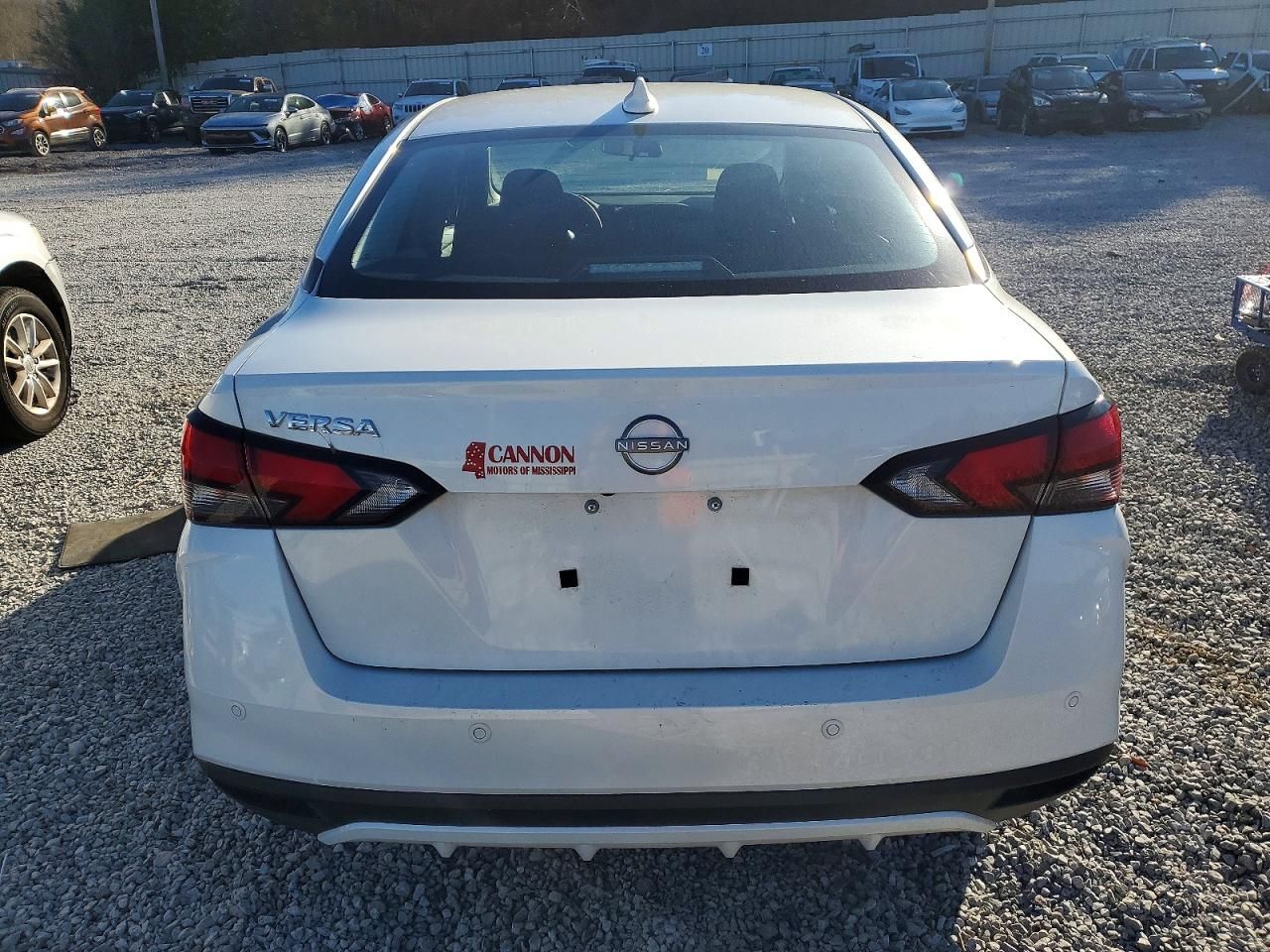 2025 Nissan Versa sv