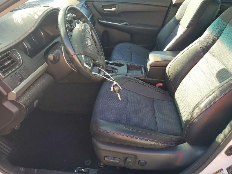 2015 Toyota Camry se