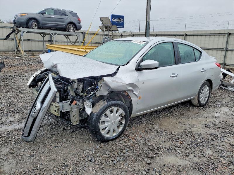 2018 Nissan Versa s