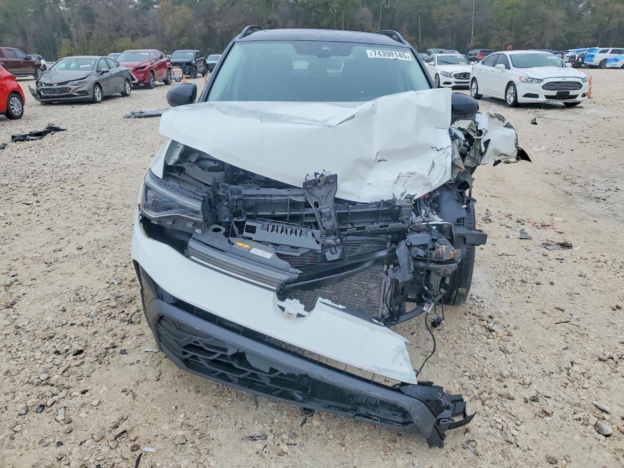 2025 Volkswagen Taos se Black