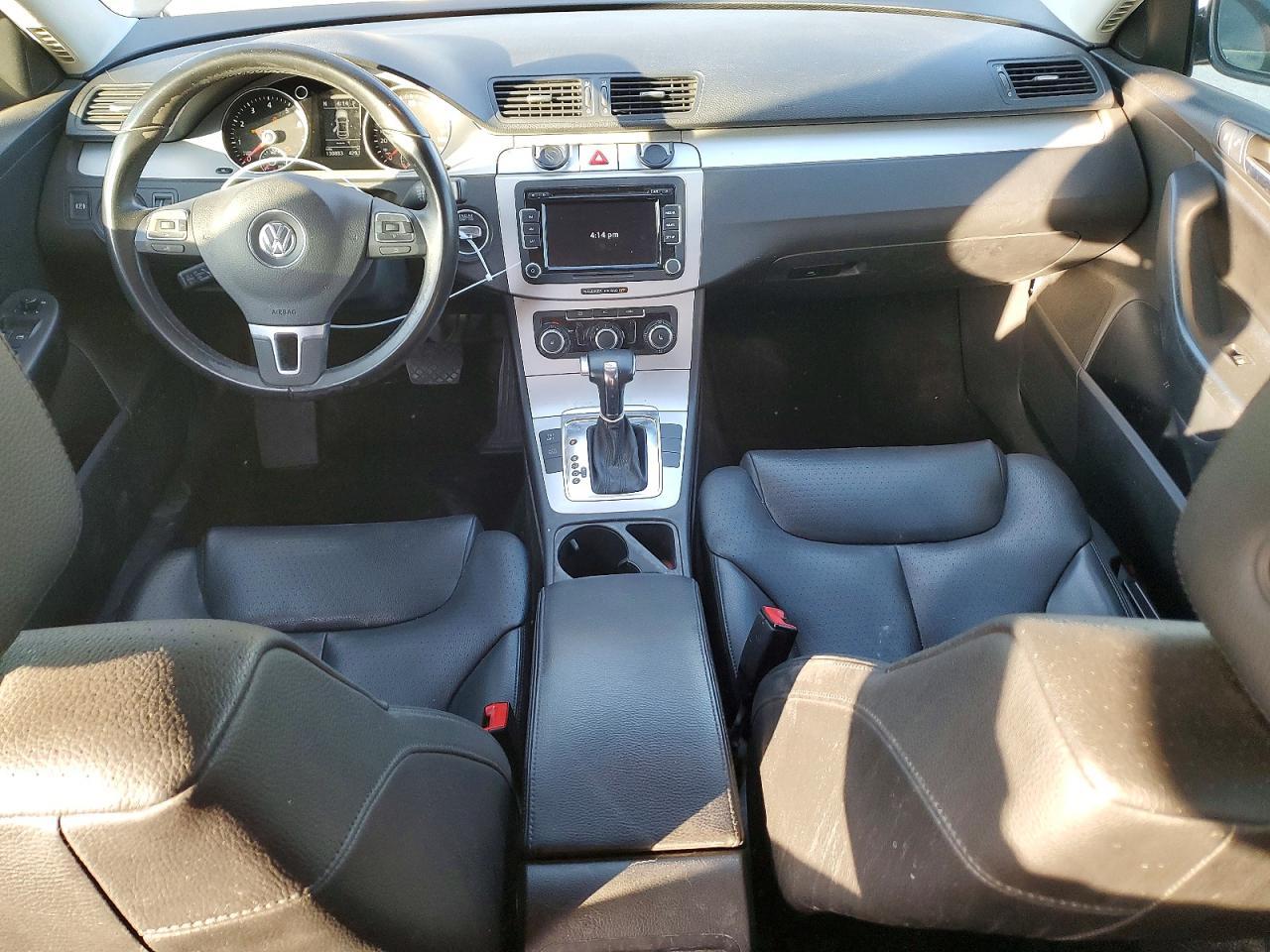 2010 Volkswagen Passat Komfort