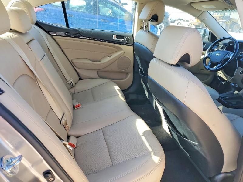 2014 KIA Cadenza Premium