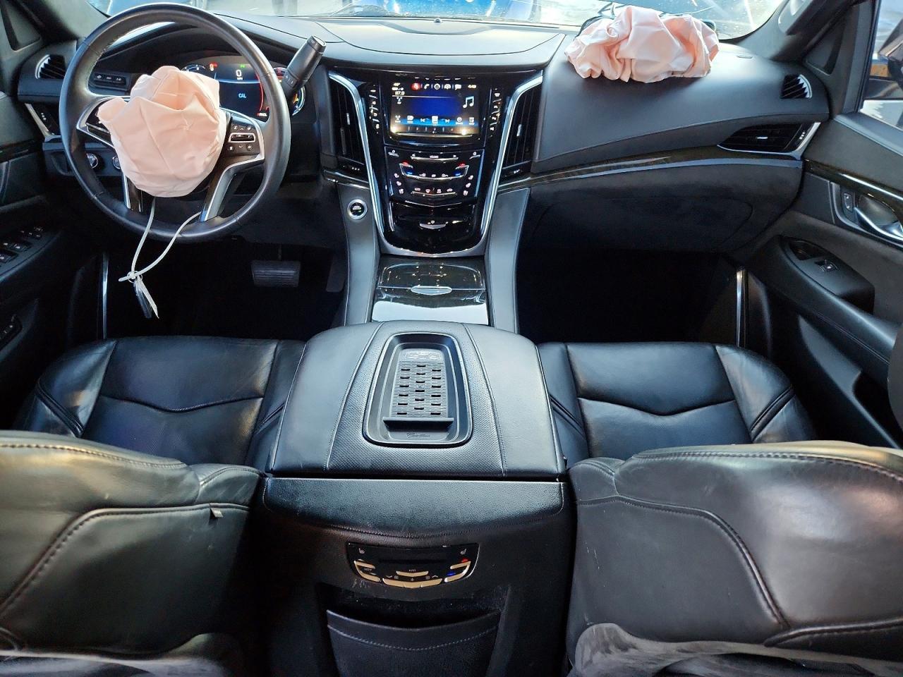 2017 Cadillac Escalade Platinum