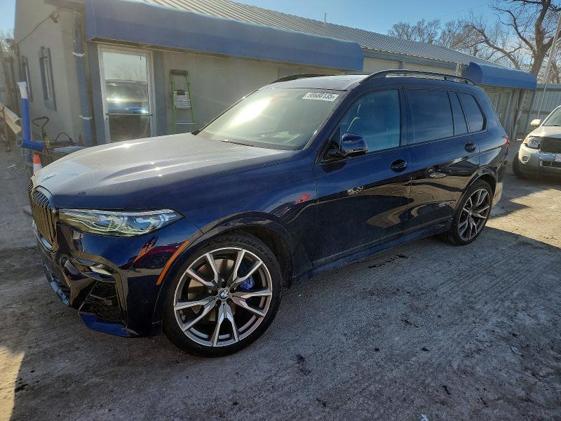 2022 BMW X7 M50i
