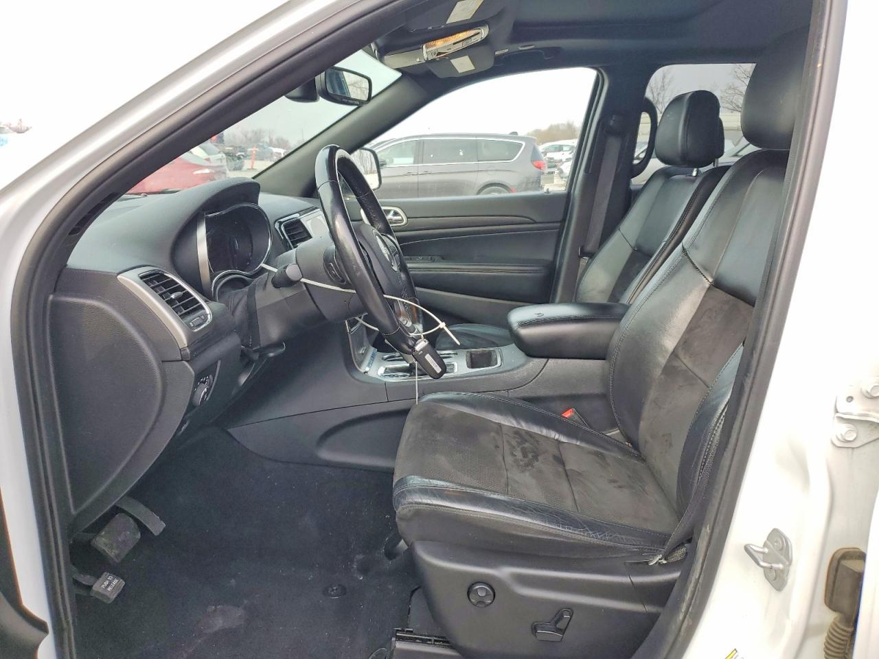 2020 Jeep Grand Cherokee Laredo