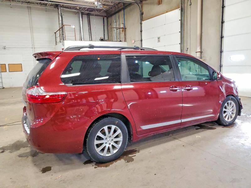 2015 Toyota Sienna xle