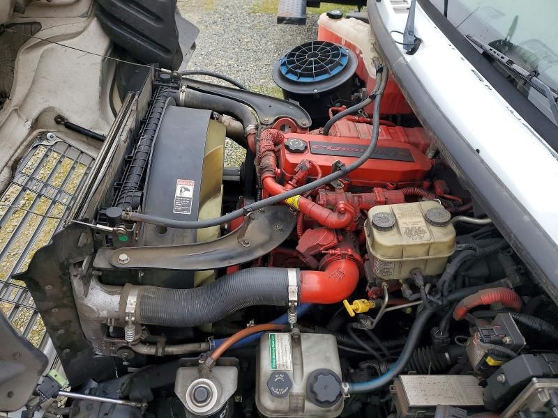 2016 Freightliner Business Class M2 Flatbed Truck