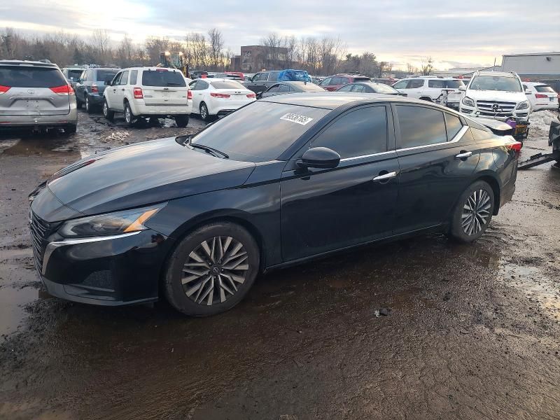 2023 Nissan Altima sv