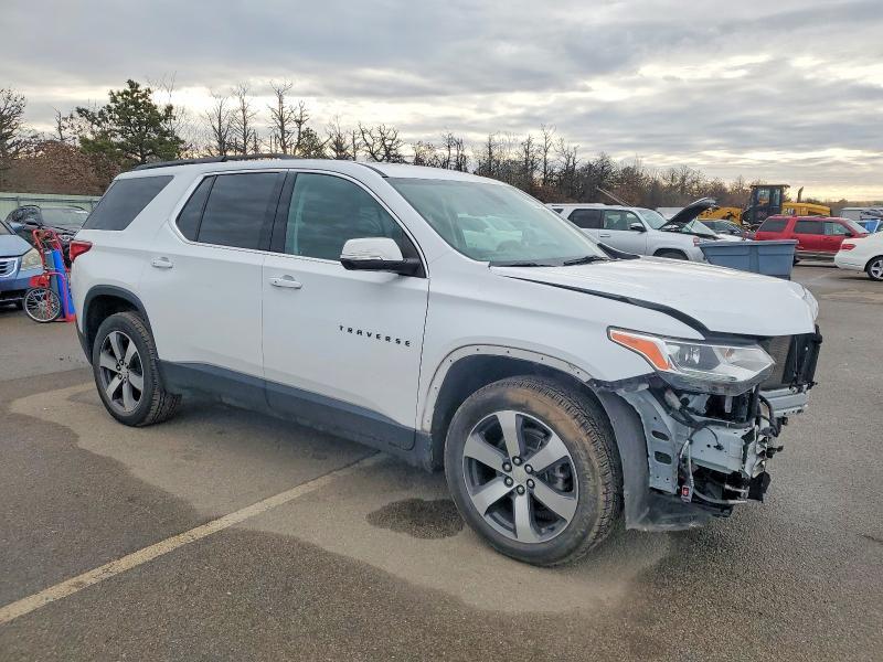 2021 Chevrolet Traverse lt