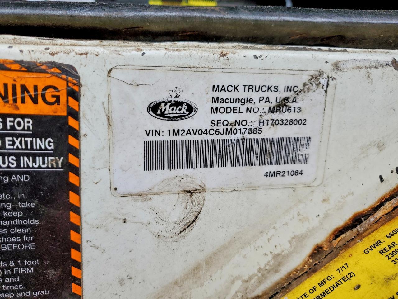 2018 Mack MRU613 Refuse Truck