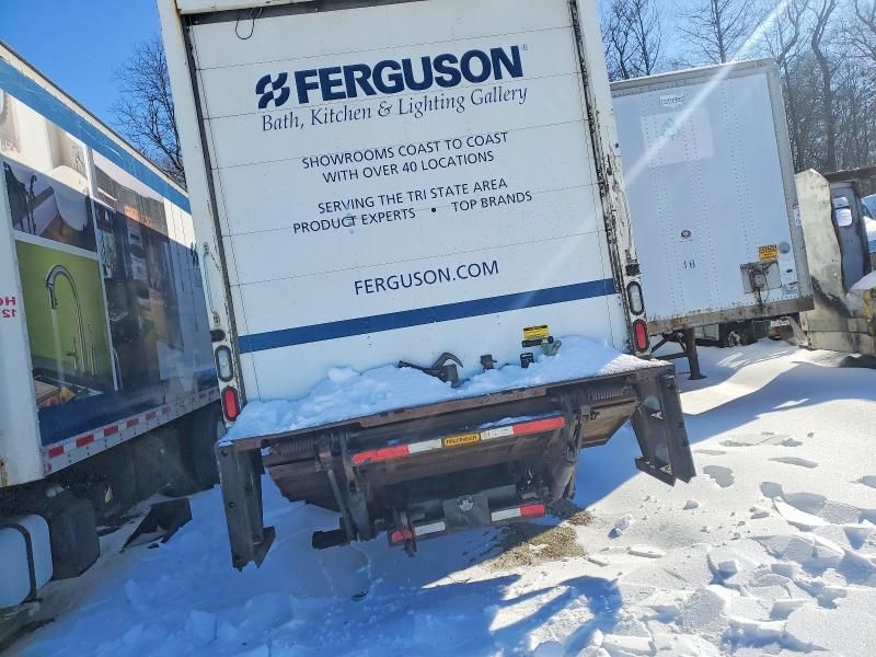 2015 Freightliner Business Class M2 box Truck