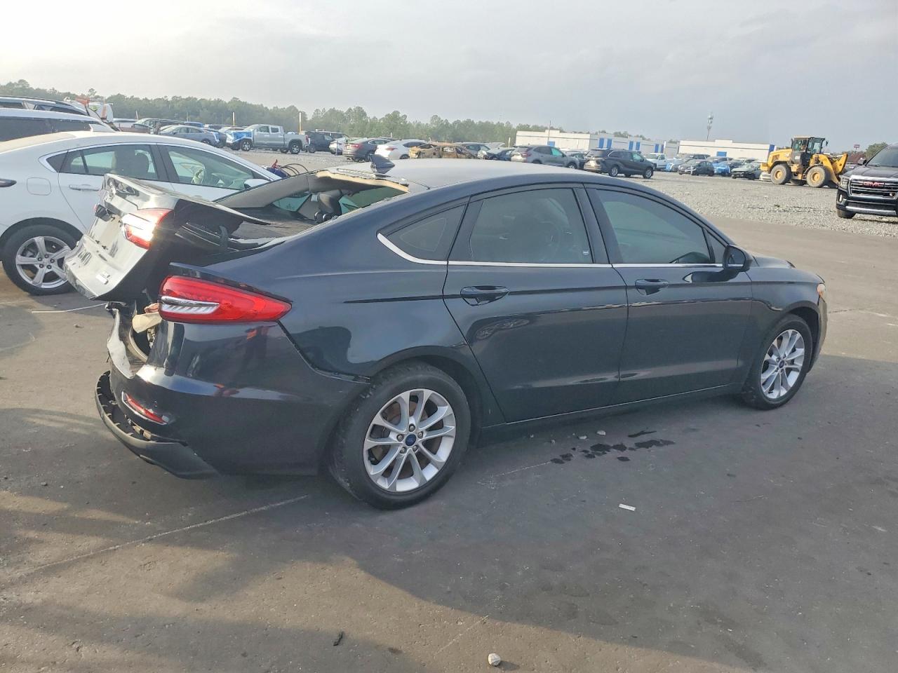 2020 Ford Fusion se