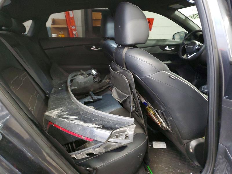 2023 KIA Forte gt Line