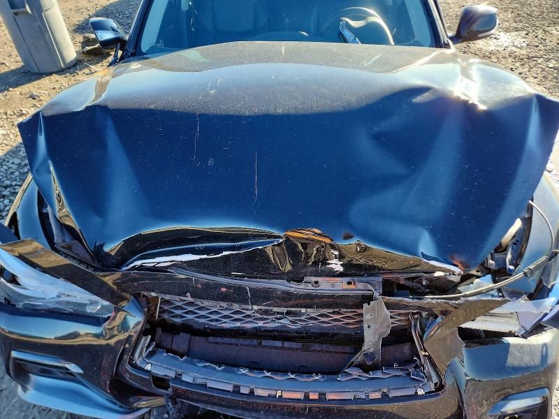 2018 Infiniti Q50 Luxe