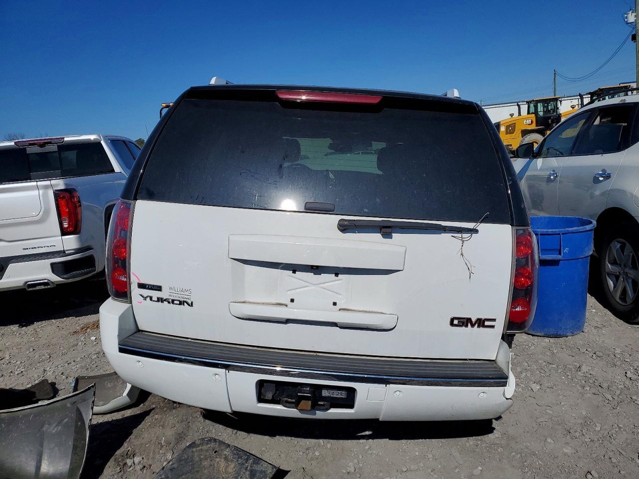 2011 GMC Yukon Denali