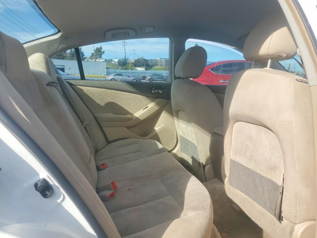 2010 Nissan Altima Base
